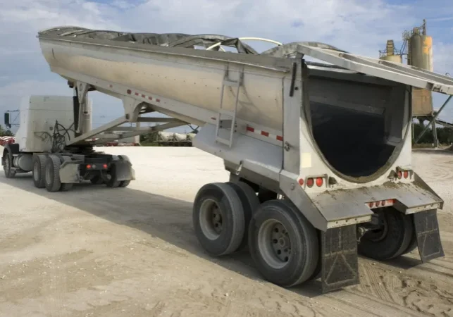 end dump trailer_8486323-crop1