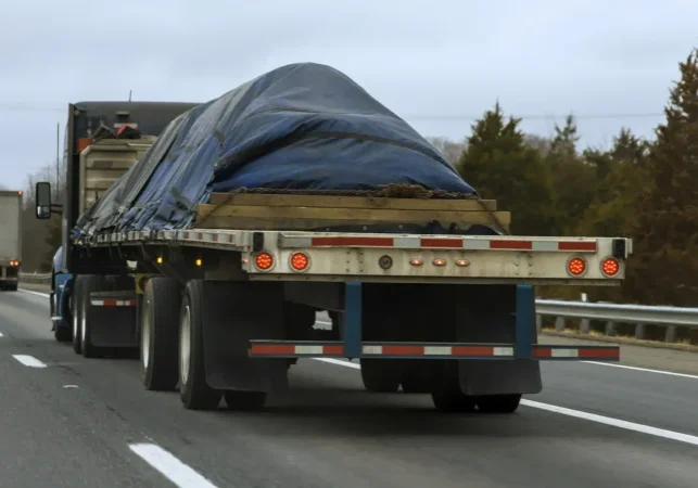 truck flatbed load_2703852855-crop1